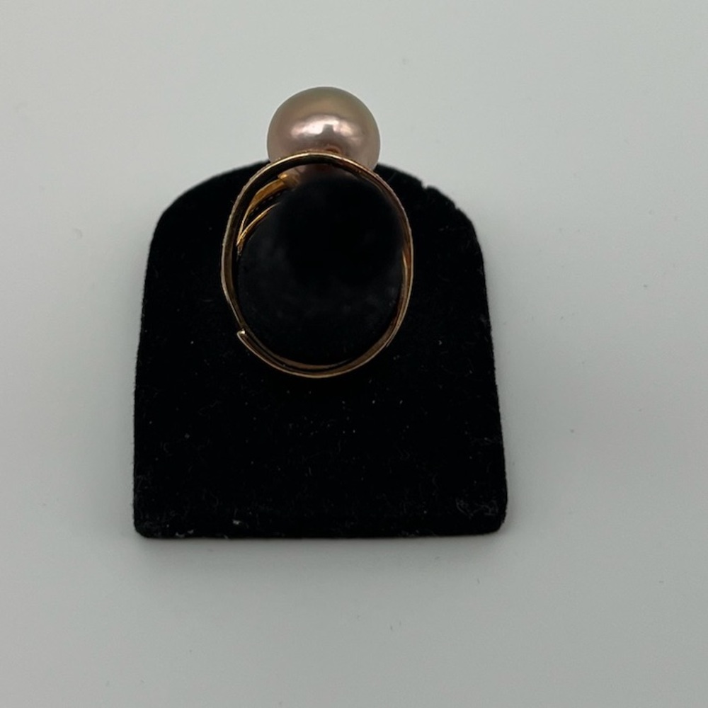Elegant Gold Freshwater Edison Pearl Ring - Picture 9 of 13